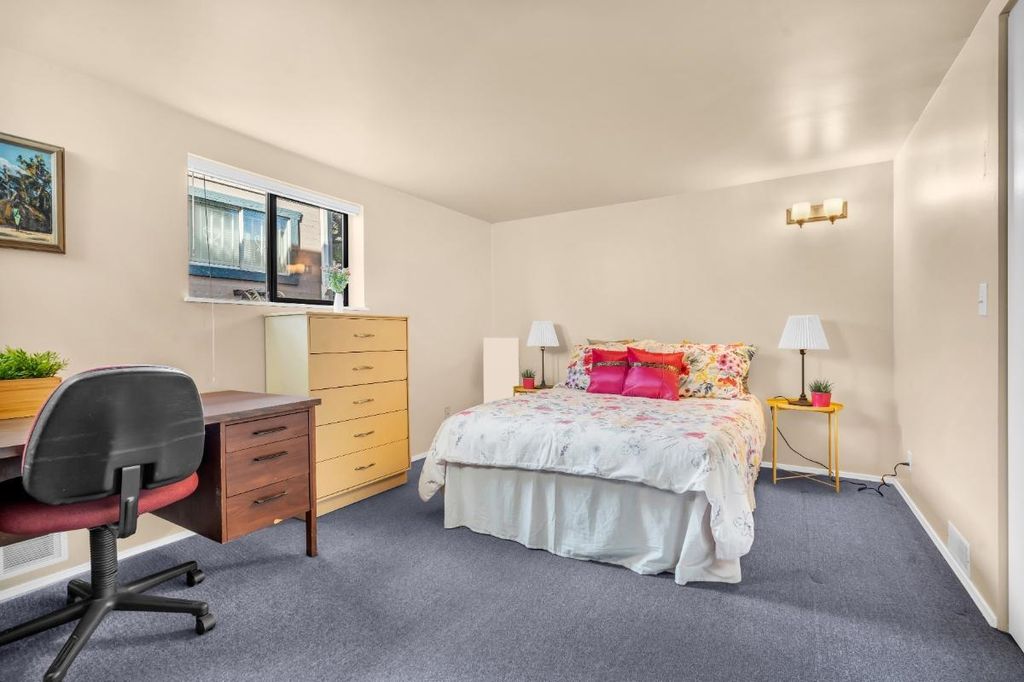 listing image 1103264453236715655