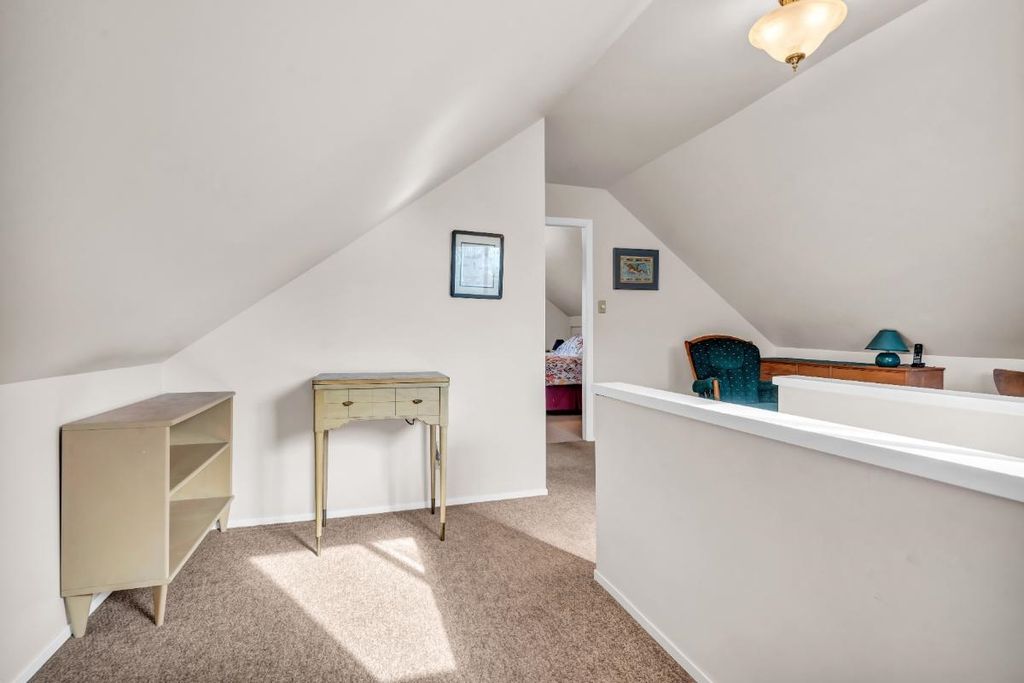 listing image 1109647754187196282