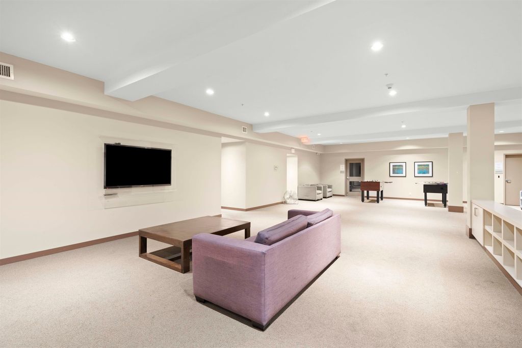 listing image 1100798369045489261