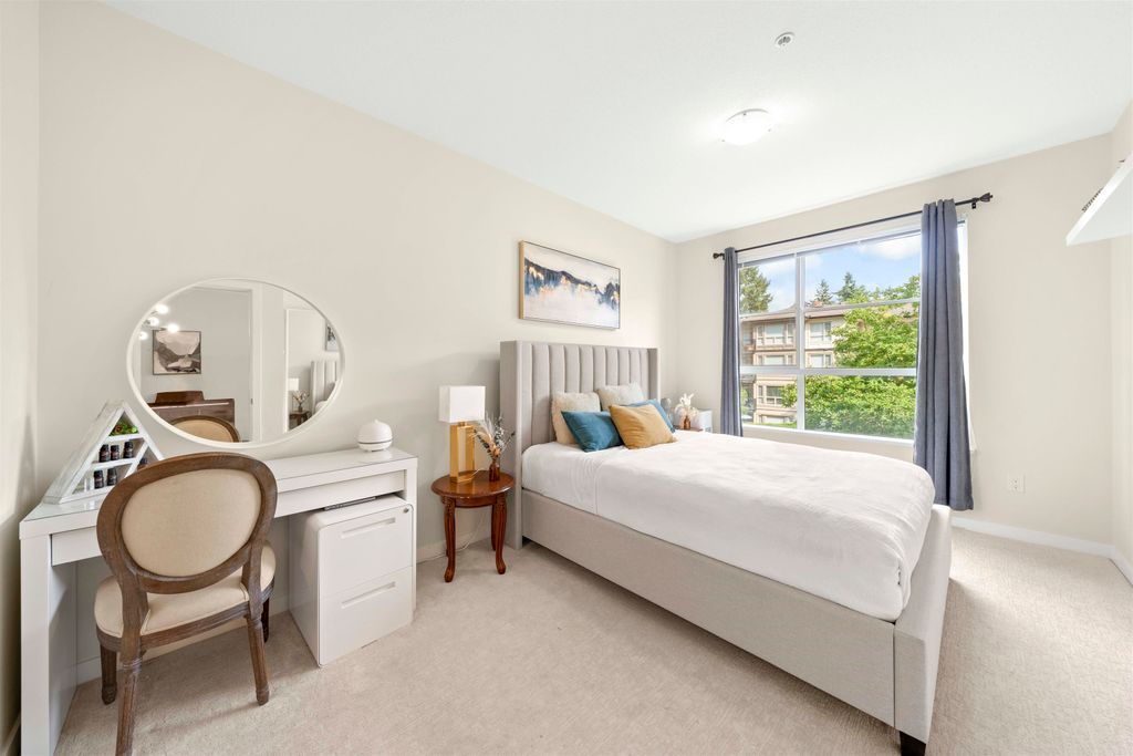 listing image 1101139115899092401