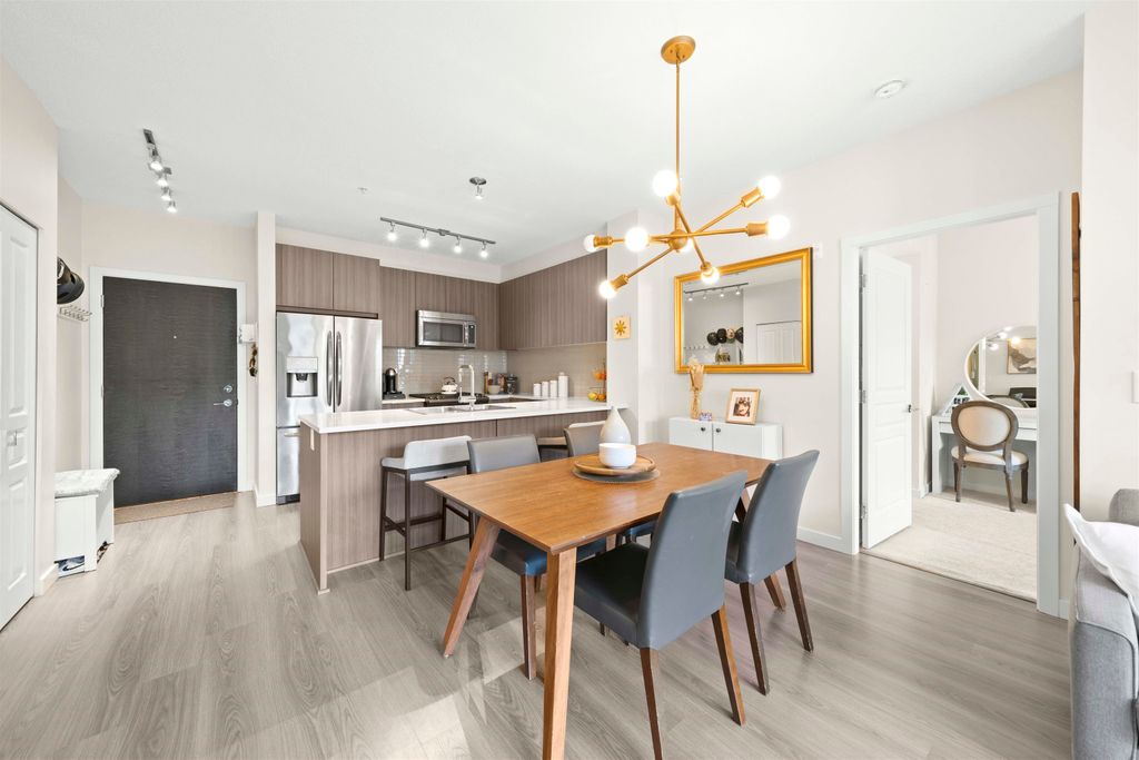 listing image 1106202165597354331