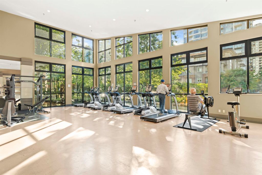 listing image 1108766280957068677