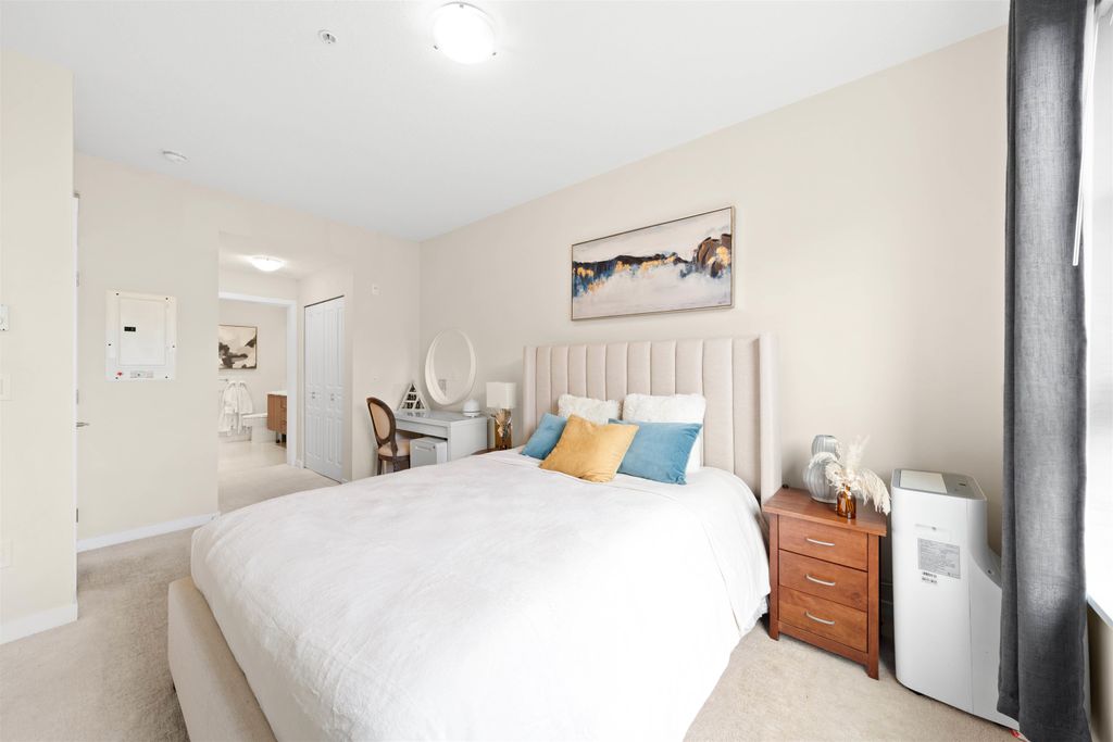listing image 1103979155436426537