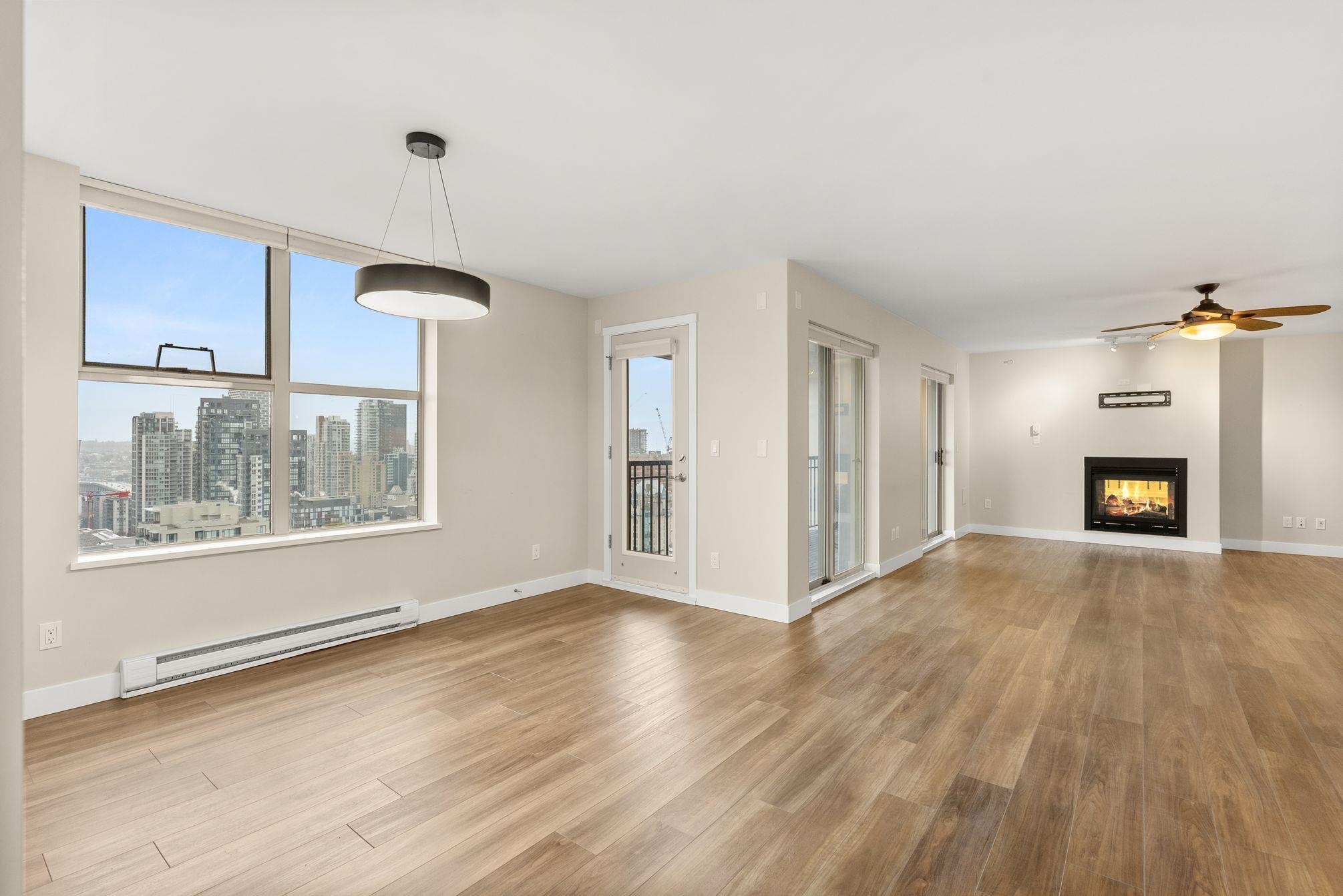 969 Richards Street 2901