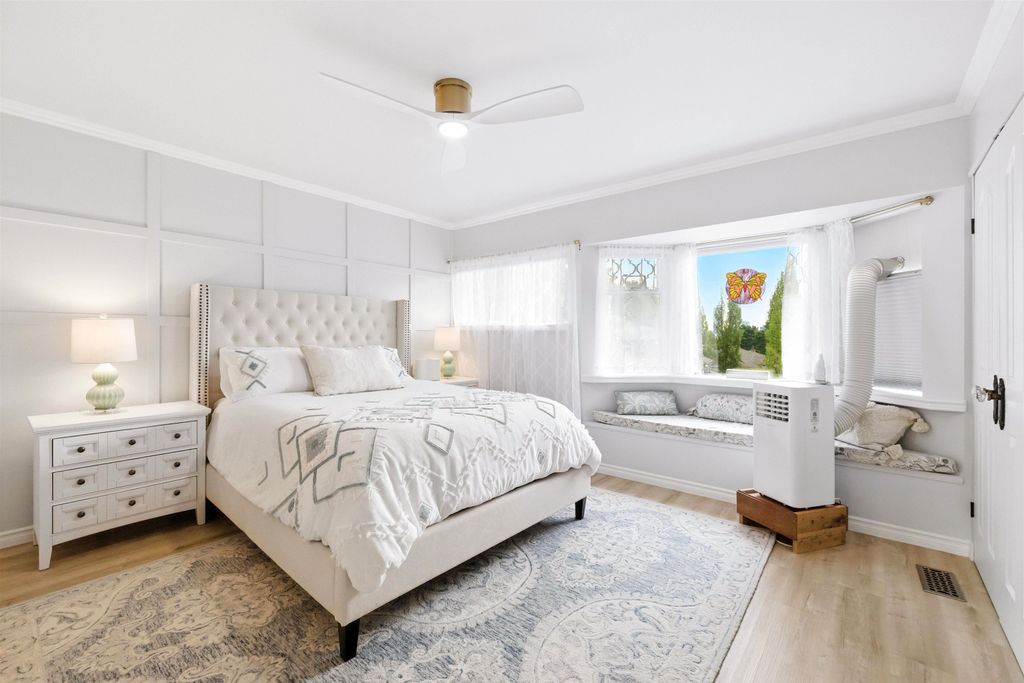 listing image 1102586289555372761