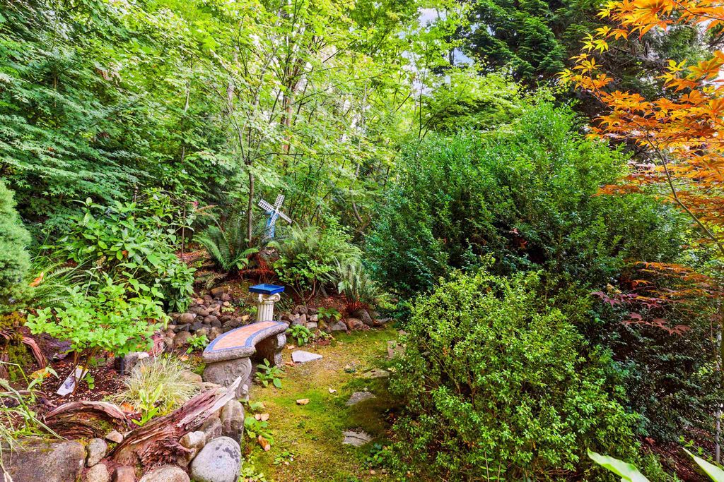 listing image 1103670373869170075