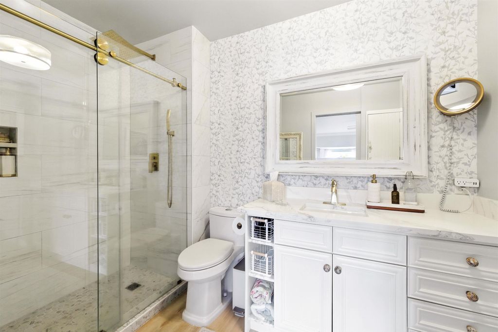 listing image 1107546861972572514