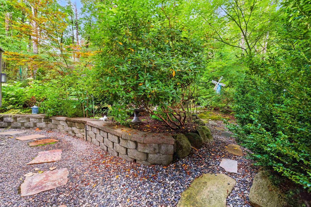 listing image 1109953926759127468