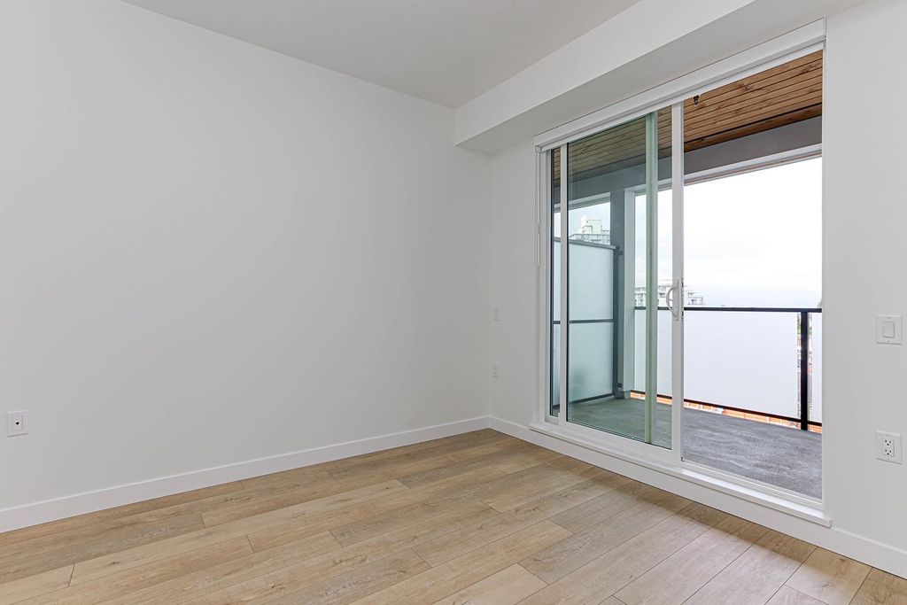 listing image 1104283519604830390