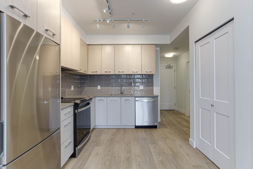 listing image 1106034929758834002