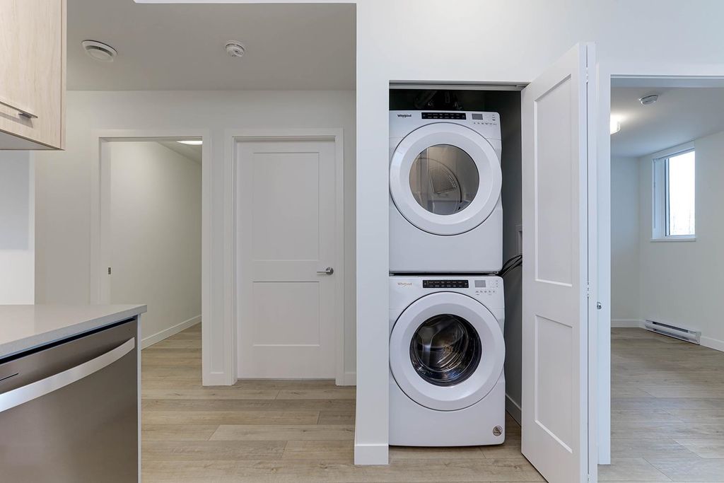 listing image 1100215303240789998