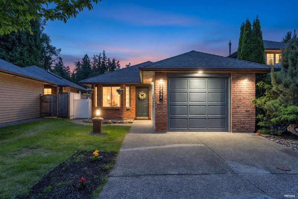 Photo of 14996 Southmere Close, Surrey, BC V4A 7T6 (MLS # R3148890)