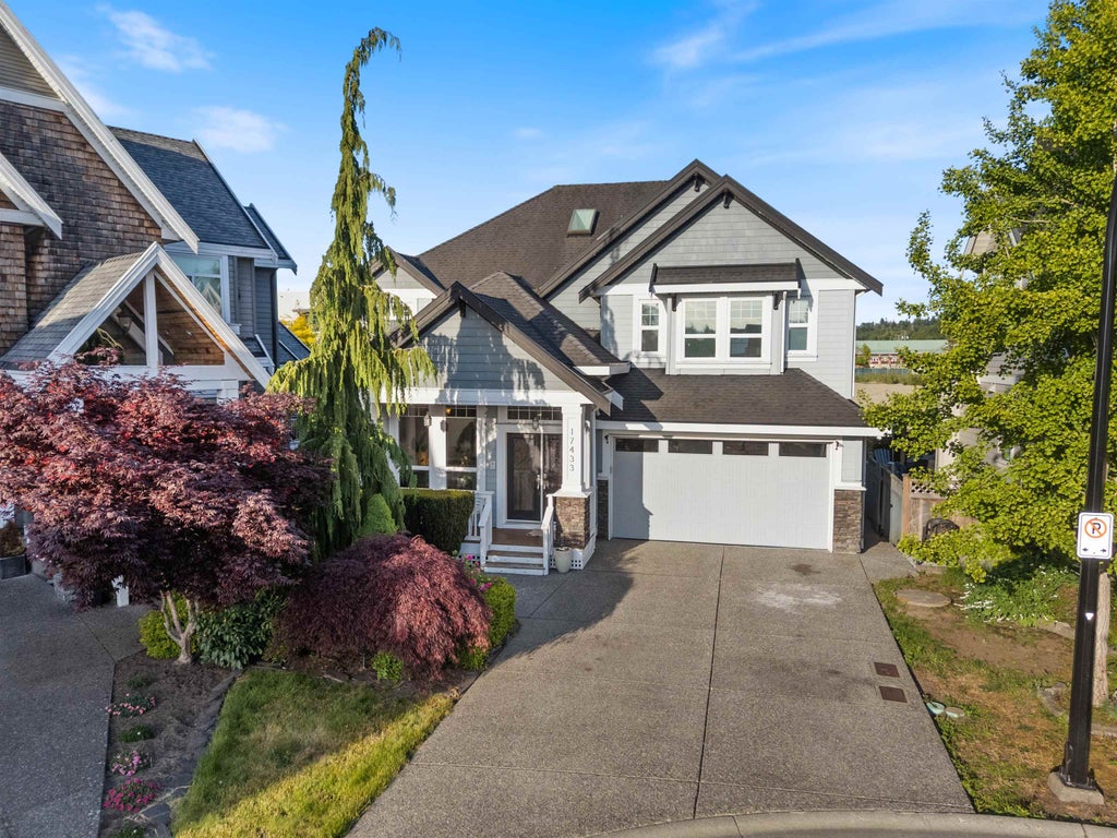 Photo of 17433 1 Avenue, Surrey, BC V3Z 9P9 (MLS # R3177490)
