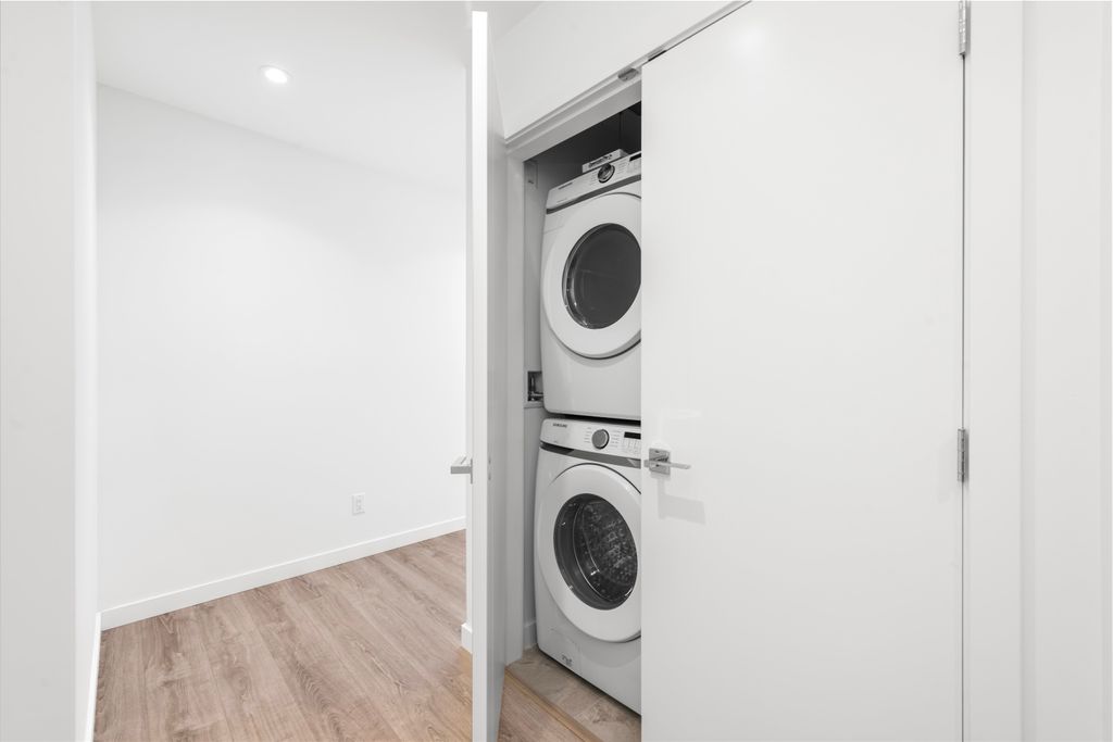 listing image 1104714901848447436