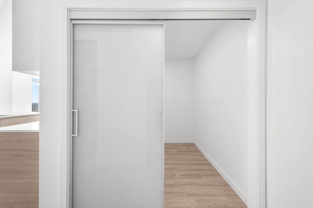 listing image 1100711870883138314