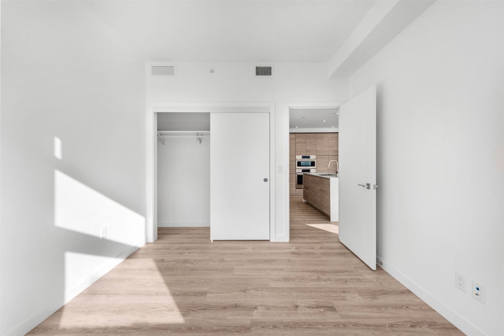 listing image 1105095027098921718