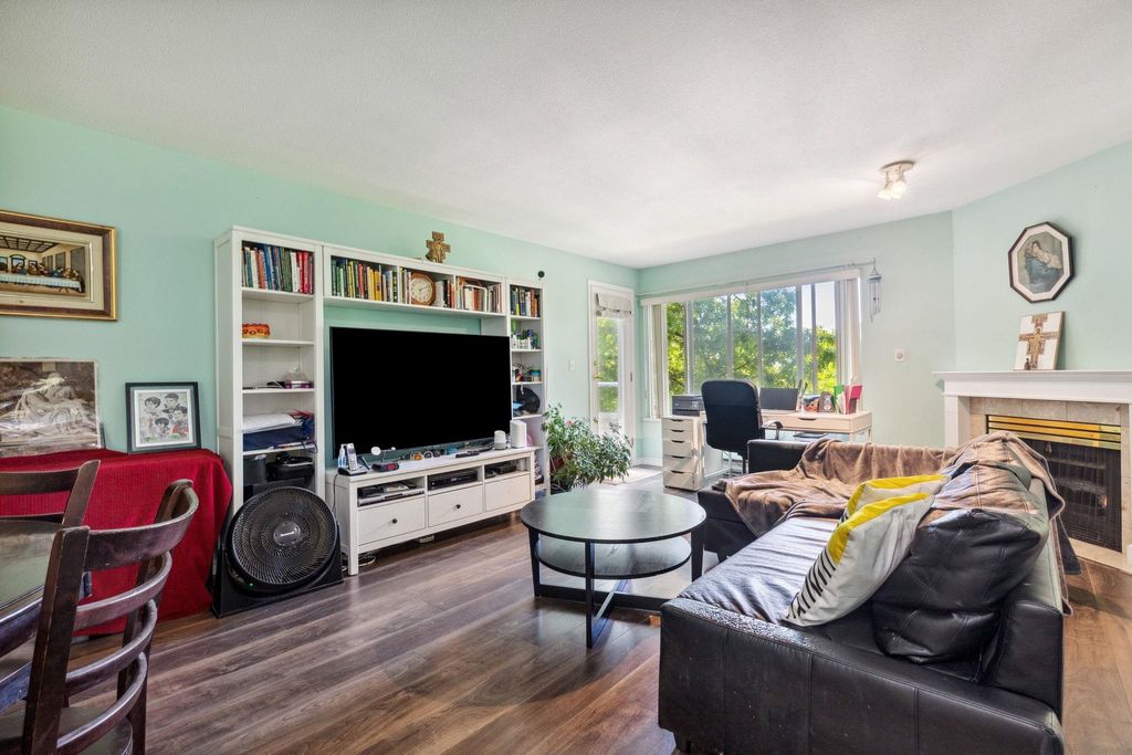 listing image 1101037201532447885