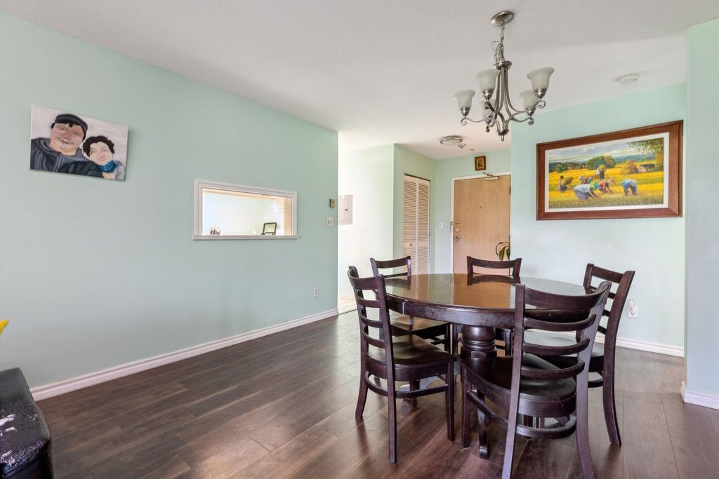 listing image 1105830227014508809