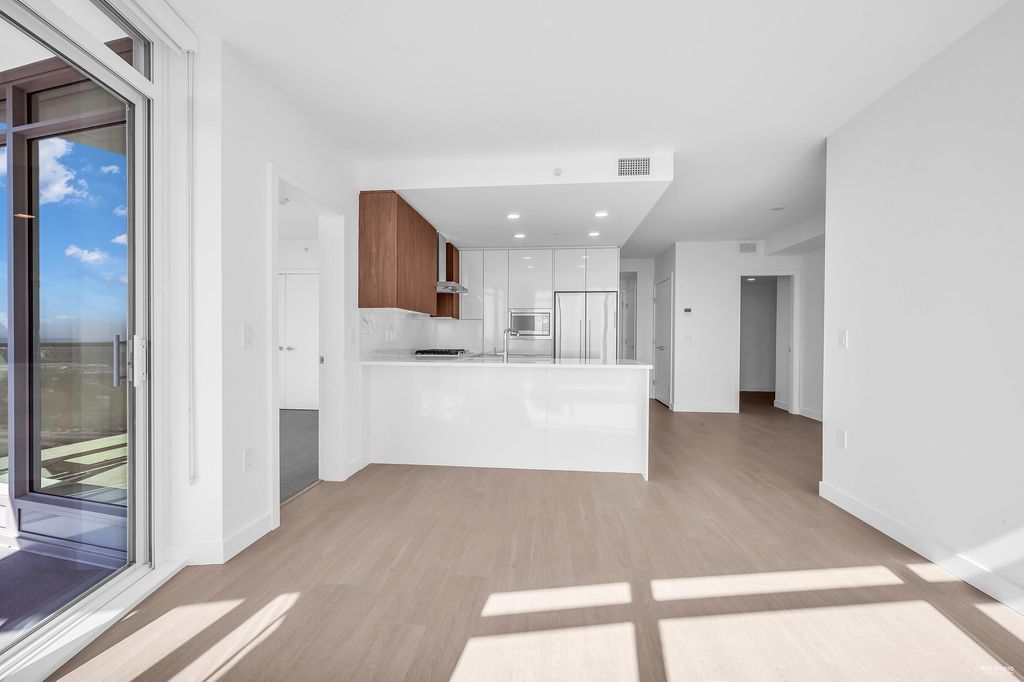 listing image 1107992028701627218