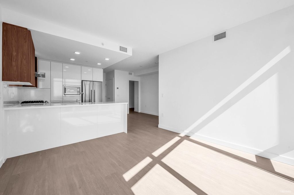 listing image 1103366924794220597