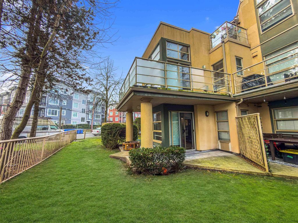 Photo of 22277 122 Avenue #101, Maple Ridge, BC V2X 3X8 (MLS # R3109099)