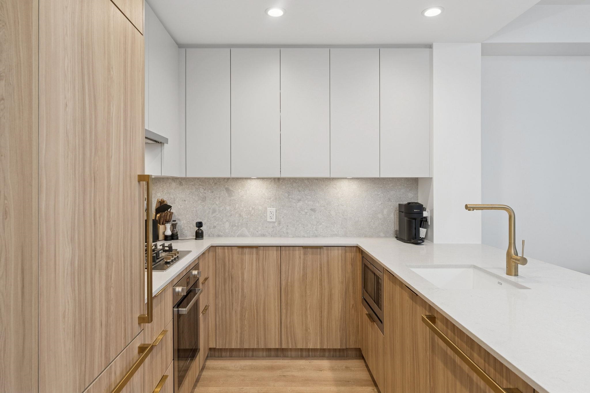 2375 Emery Court 208