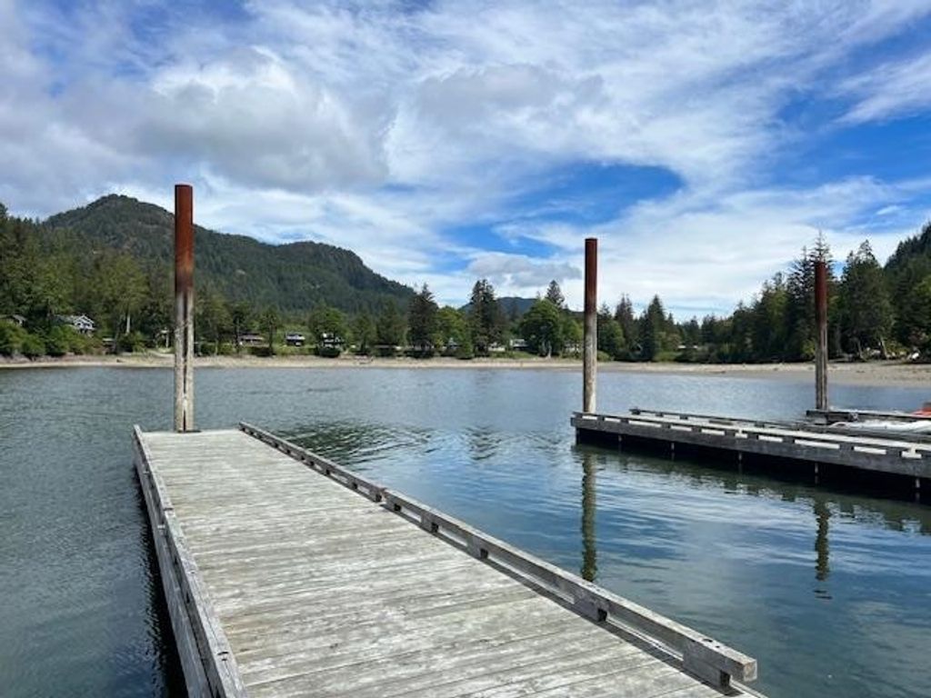 listing image 1103065331729874738