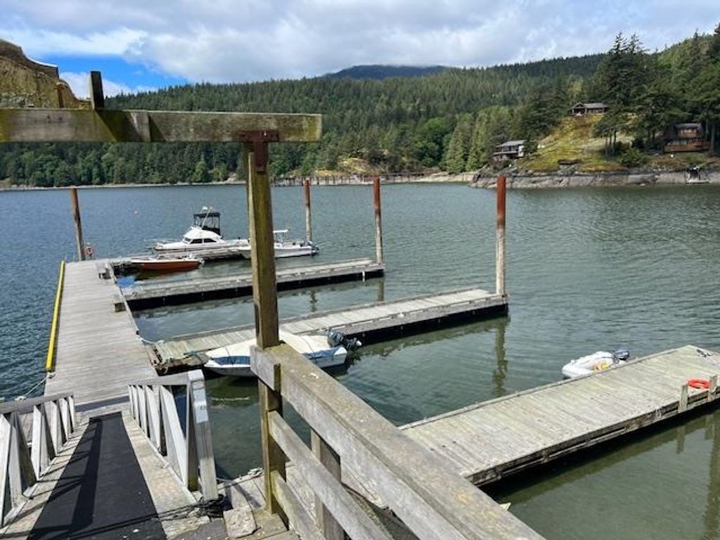 listing image 1100308304364186794