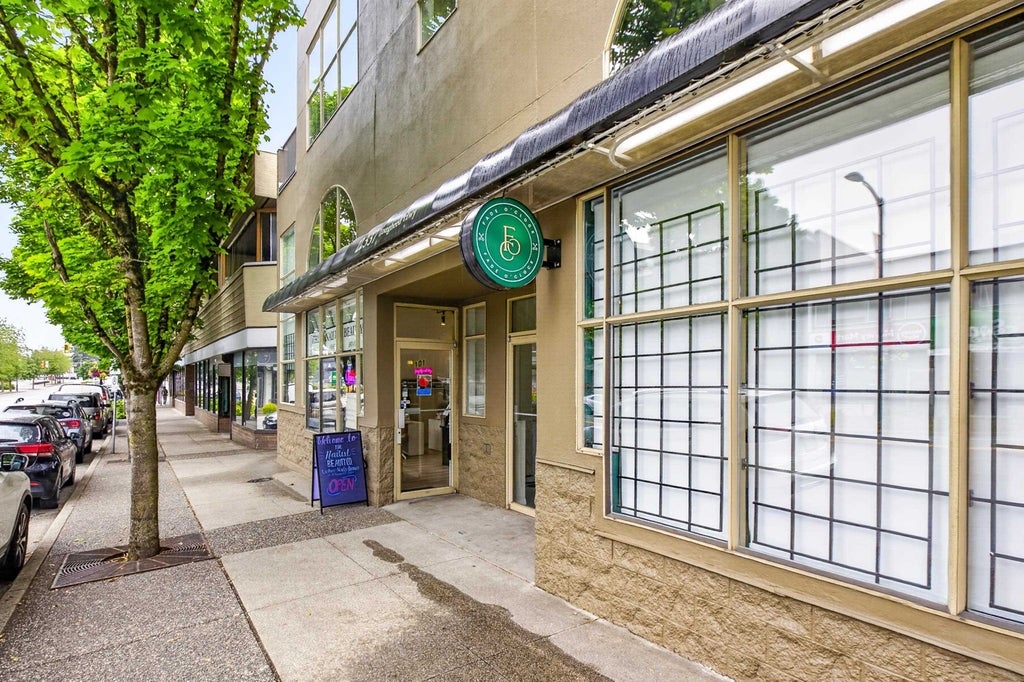 Photo of 22347 Lougheed Highway #306, Maple Ridge, BC V2X 2T3 (MLS # R3153285)