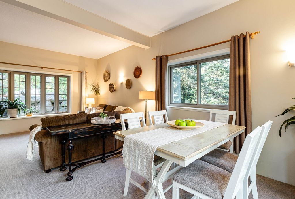 listing image 1106069656250645822