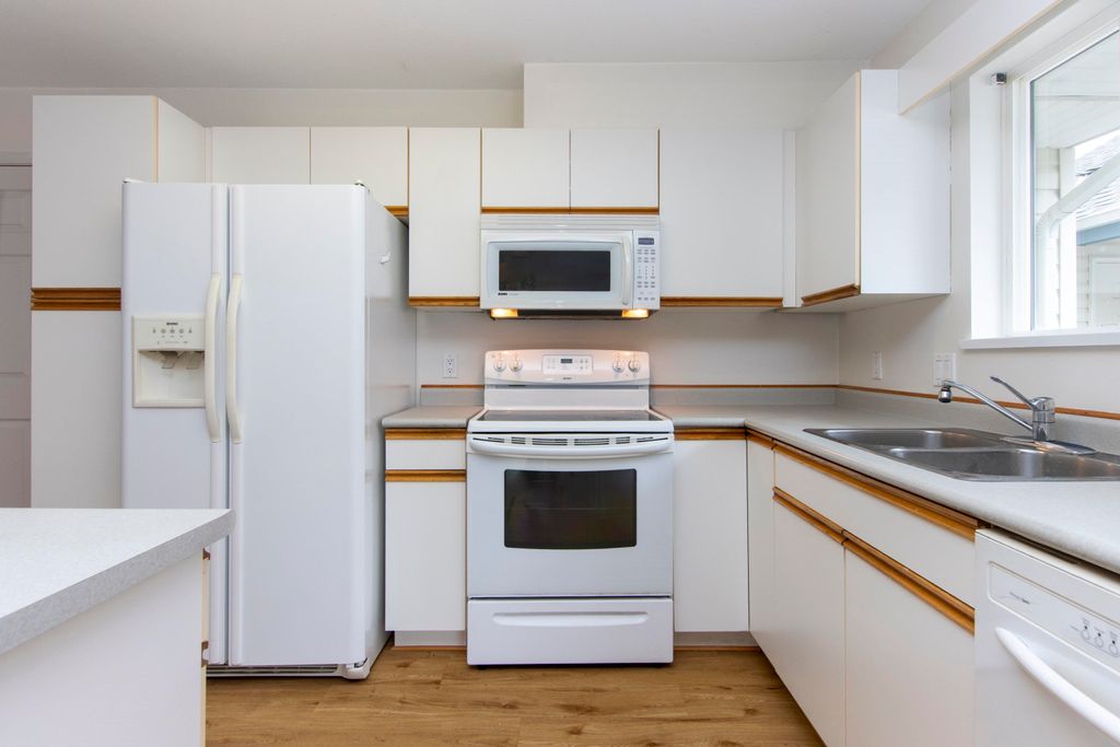 listing image 1104456039995853958