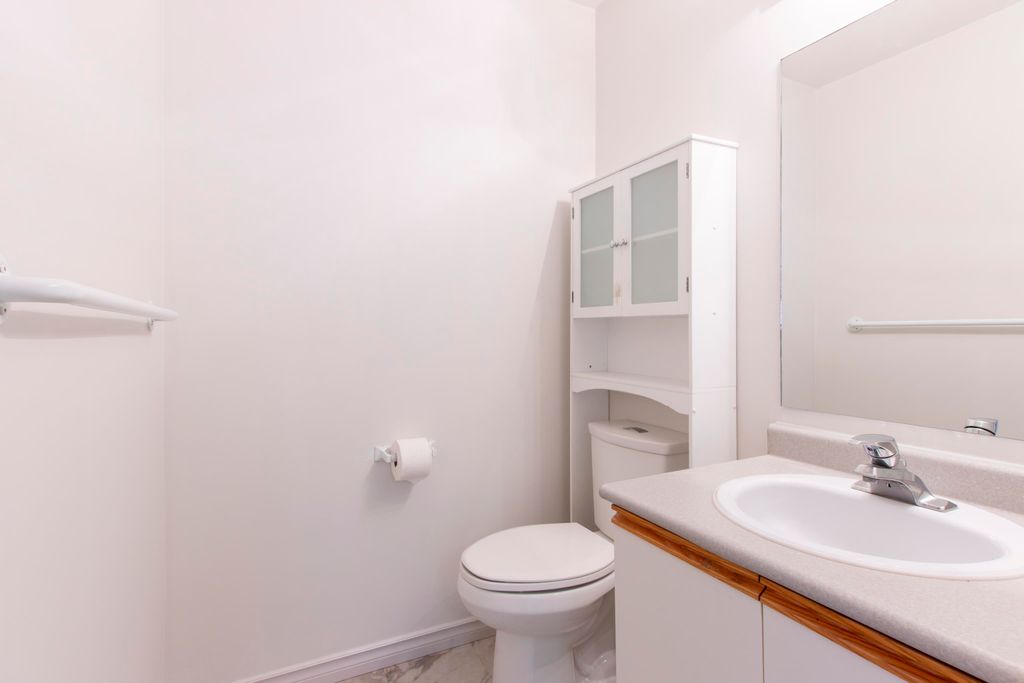 listing image 1100512096160615998