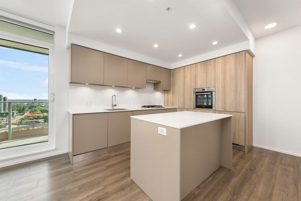 listing image 1109989954057674473