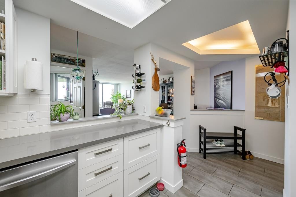Photo of 13353 108 Avenue #1503, Surrey, BC V3T 5T5 (MLS # R3158045)