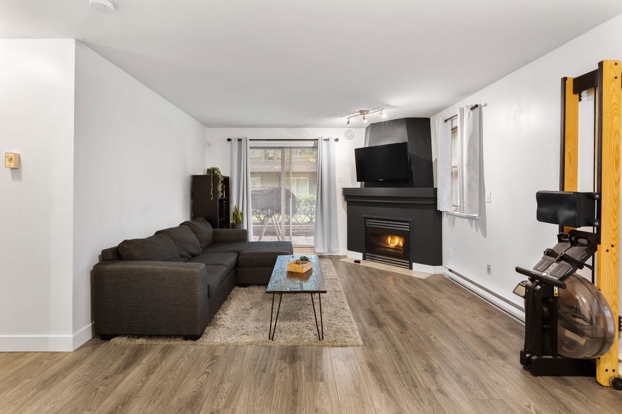 1561 Booth Avenue 85