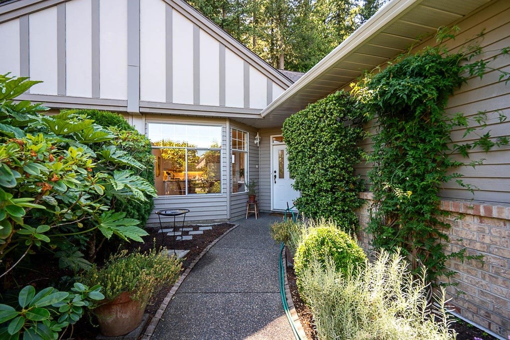 Photo of 2533 152 Street #87, Surrey, BC V4P 1N4 (MLS # R3171066)