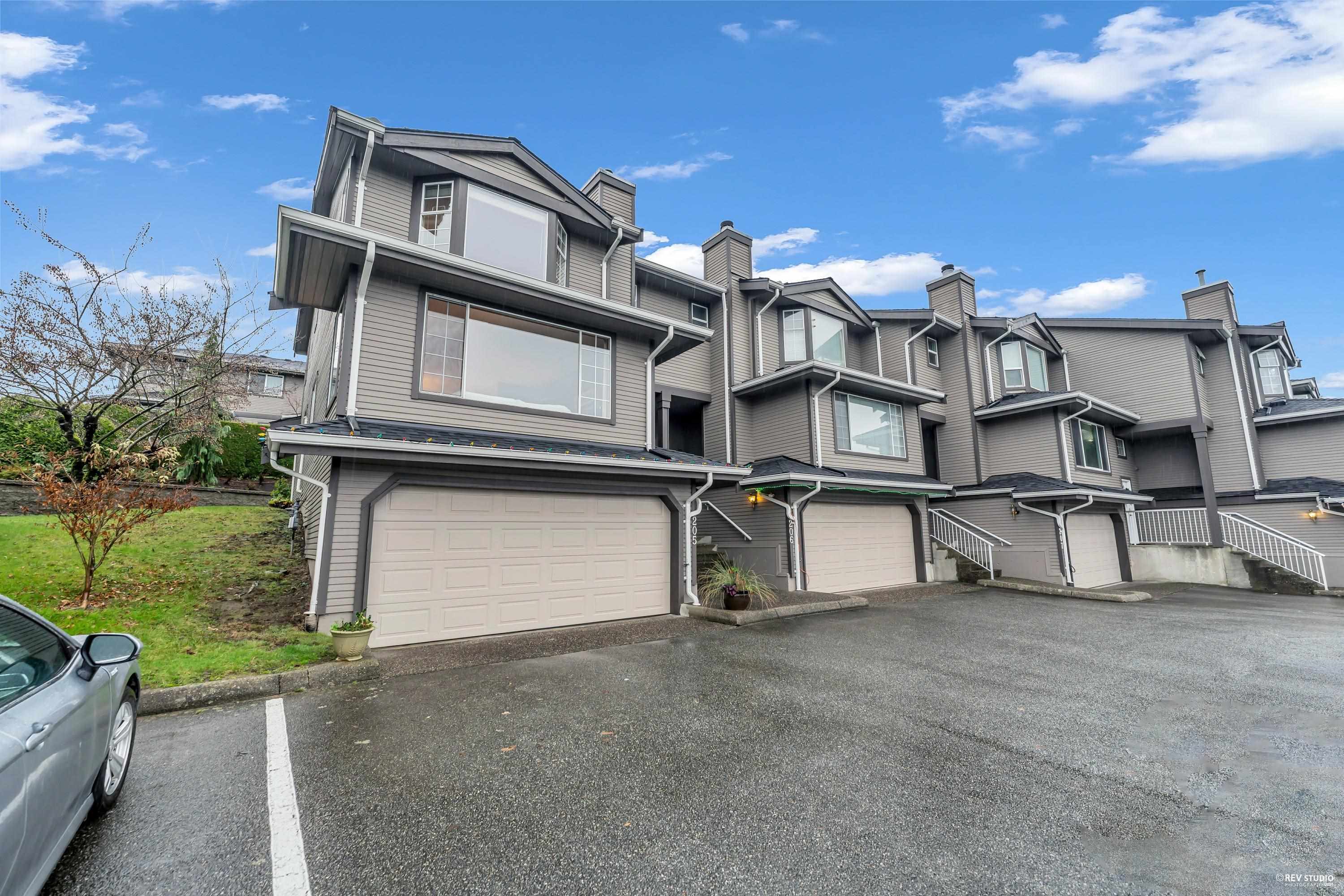 1140 Castle Crescent 205