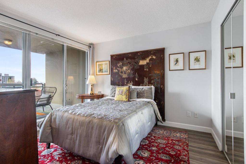 listing image 1109517614095041785
