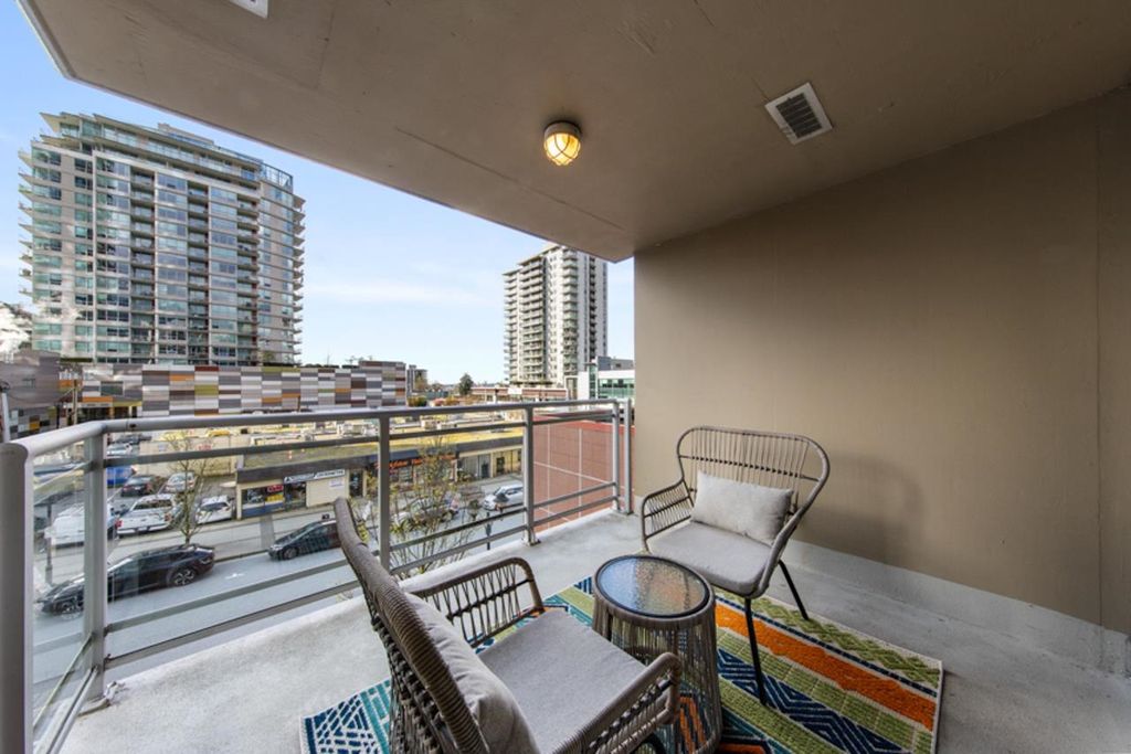 listing image 1104480150423331349