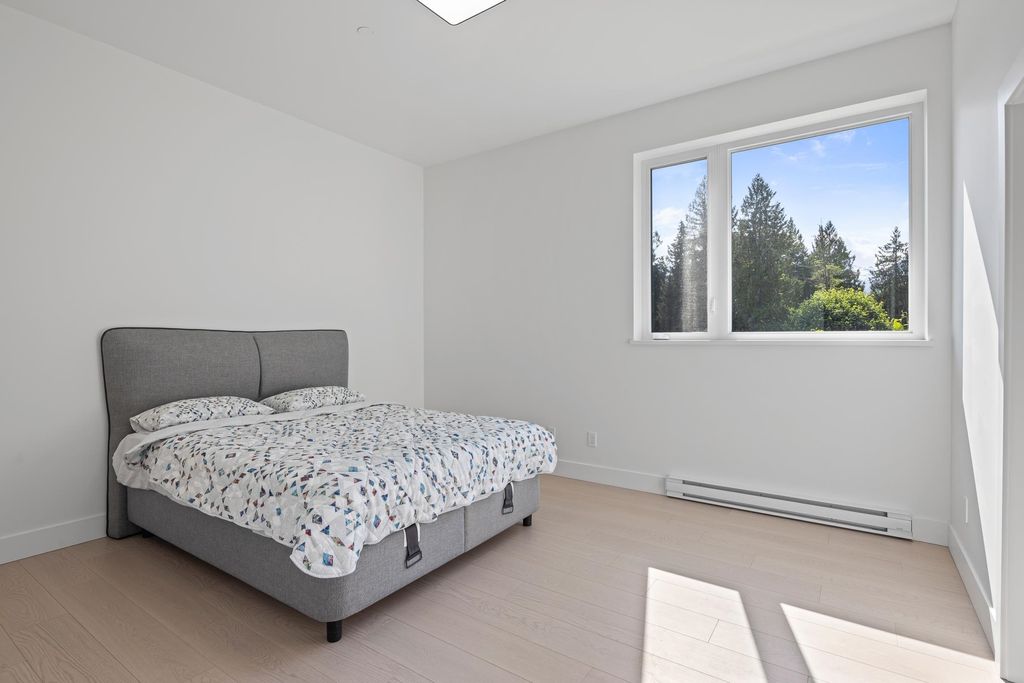 listing image 1101411762526283464