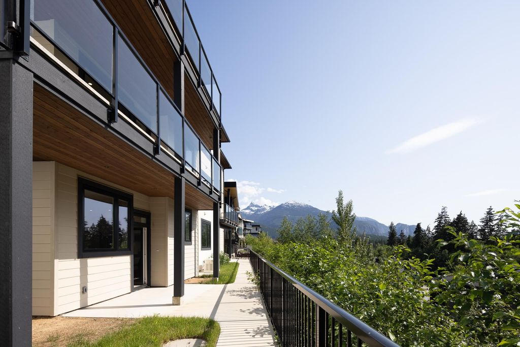 listing image 1100456622185281741