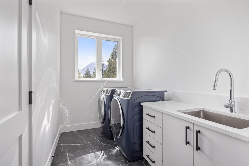 listing image 1106173128855579234