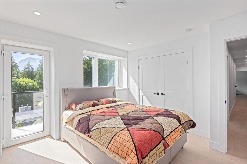 listing image 1109070268087903416