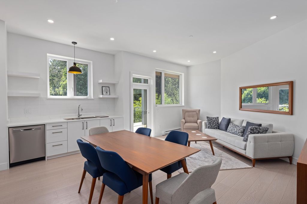 listing image 1102189999900775756