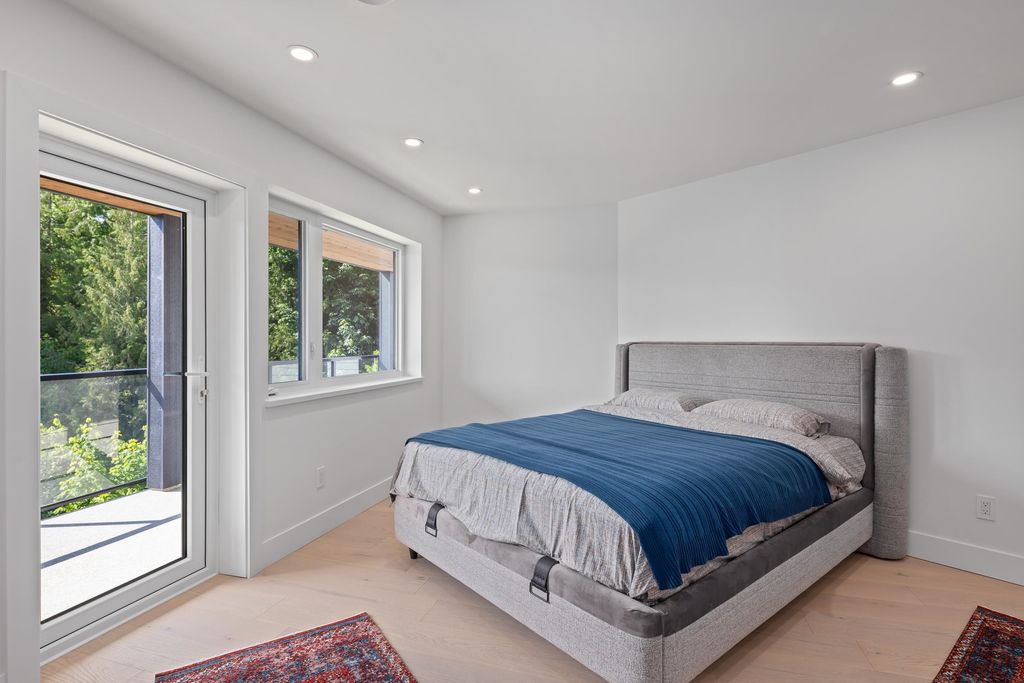 listing image 1107832592834573001