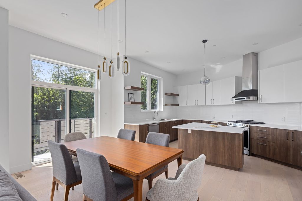 listing image 1103833932815097312