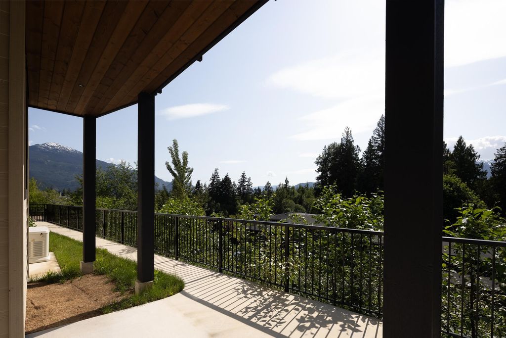 listing image 1101459716767207324