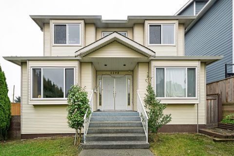 3298 E 2nd Avenue Vancouver BC V5M 1G3