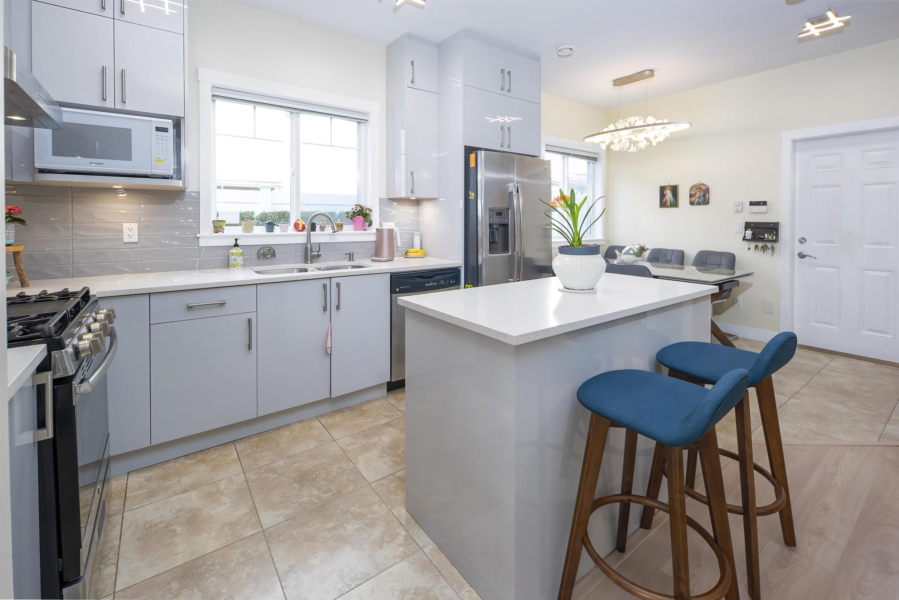 11393 Steveston Highway 37