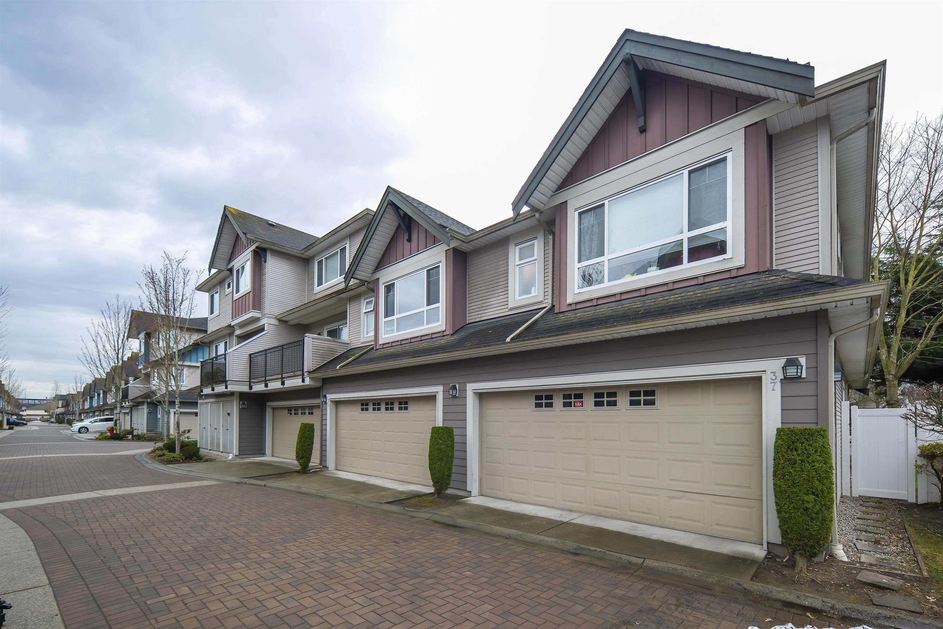 11393 Steveston Highway 37